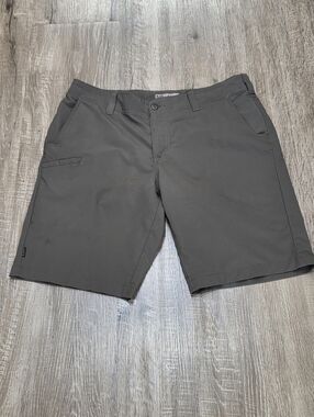 5.11 Tactical Men's Pre-owned Shorts Size 36 Olive-Brown